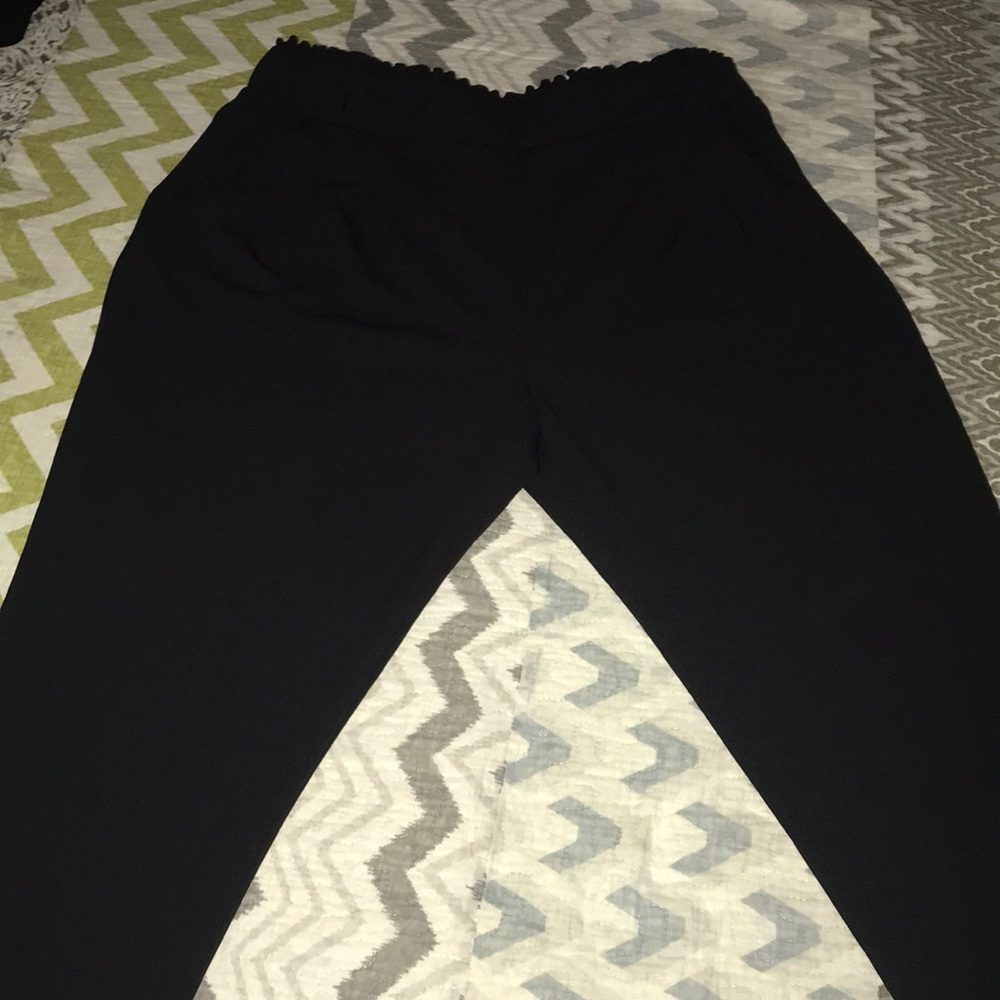Dressing pants